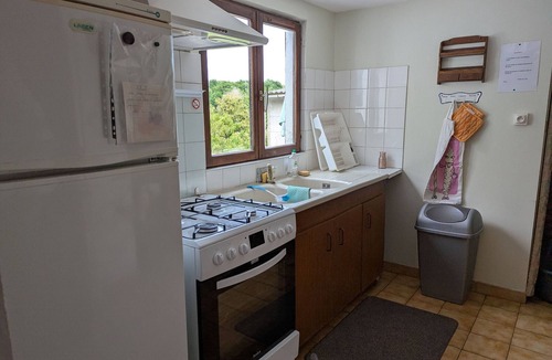 Dampierre-en-Burly Cottage | Independent cottage with terrace and direct lake access