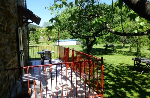Le Martinet Cottage | Independent gîte, private swimming pool and large garden, quiet, activities.