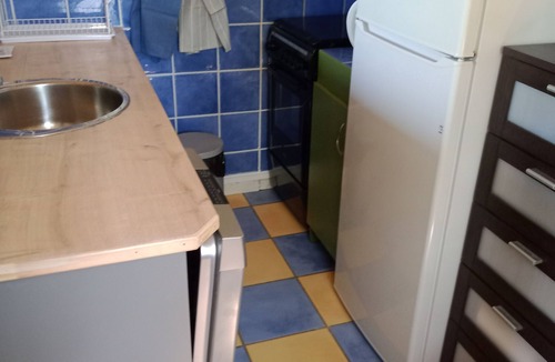 Vingrau Apartment | Independent Garden Apartment, Pool