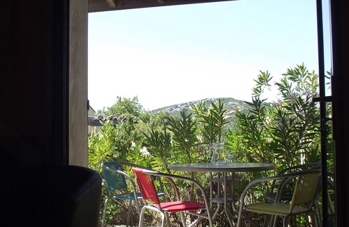 Vingrau Apartment | Independent Garden Apartment, Pool