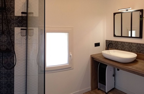 Monbahus Bed & Breakfast | Independent guest room