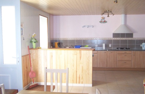 Plonevez-du-Faou House | independent house campaign