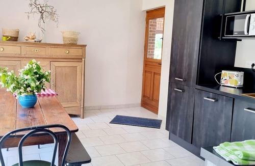 Boussois Cottage | Independent house by the woods with fireplace, bicycles, and pets accepted