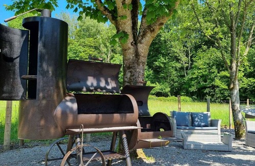 Boussois Cottage | Independent house by the woods with fireplace, bicycles, and pets accepted