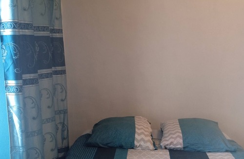 Thabor - Saint-Helier Bed & Breakfast | Independent private room with private garden.