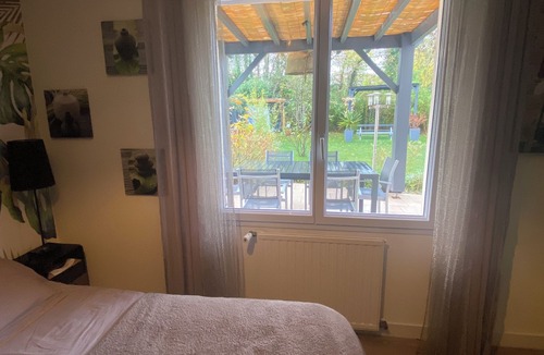 Beaucouze Bed & Breakfast | Independent room for rent with access to heated swimming pool (optional)