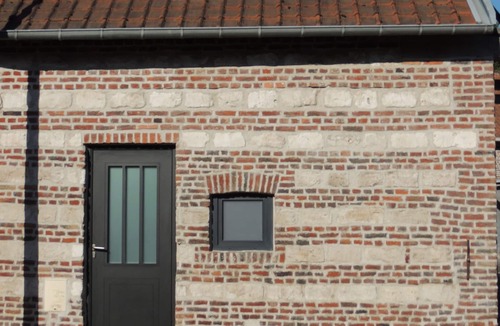 Pres Apartment | Independent studio, ideal for business men or women or couples