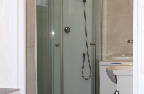 Vernet-les-Bains Apartment | Independent studio in a quiet building with small patio