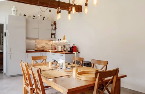 Sartrouville Apartment | Independent studio with Jacuzzi