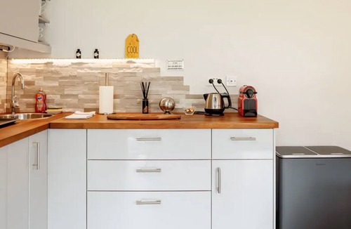 Sartrouville Apartment | Independent studio with Jacuzzi