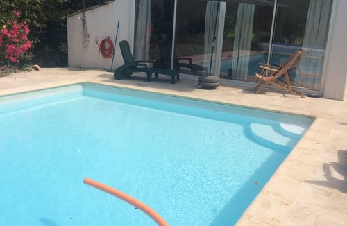 Flayosc Apartment | Independent studio in villa large plot ideal for your pet