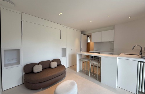 Le Pecq Apartment | Independent Studio - Maison d'Hôtes Luxe St Germain en Laye