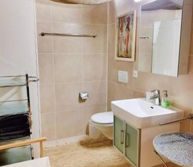 Thonex House | Independent studio room in private villa