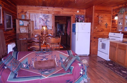 Antlers Cabin | Indian Cabin @ Rock'n O Ranch Cabins