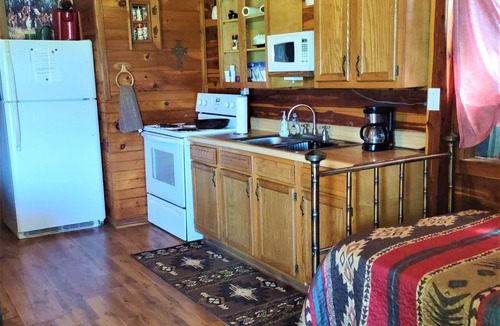 Antlers Cabin | Indian Cabin @ Rock'n O Ranch Cabins