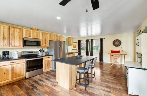 Douglas City Cabin | Indian Creek Lodge