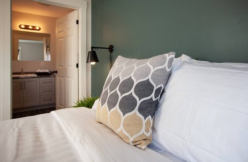 Springdale Ski Chalet | Indian Falls Chalet #2 with river view