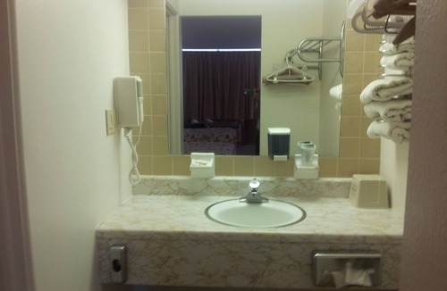 Winamac Hotel | Indian Head Motel