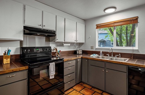 Steamboat Springs House | Indian Meadows Getaway! Dog Friendly, Core Trail Access & Views!