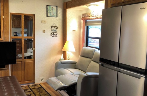 Indian River Cabin | Indian River (Michigan largest Inter Water Way)