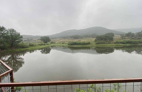 Bandera House | Indian Springs Lakehouse
