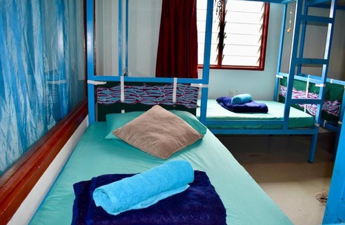 Lubok Buaya Bed & Breakfast | Indiana Cafe & Dorm