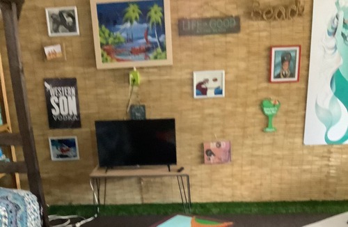 Miller Beach House | Indiana Coast Hakuna Matata