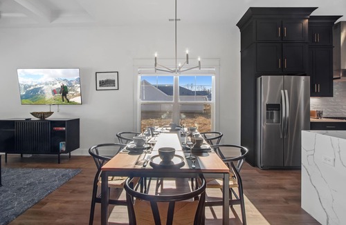 Speed House | Indiana Crossing: Modern & Upscale, Near Derby