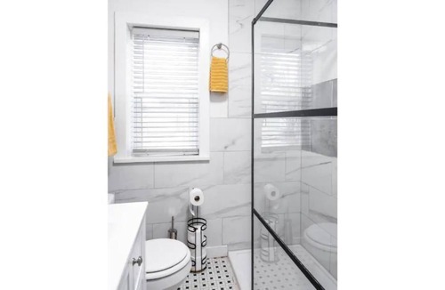 Town of Pines Apartment | Indiana Dunes Garden Apartment