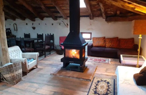 Arredondo Cottage | Indianoshouse. Indian mansion in a small town in Cantabria