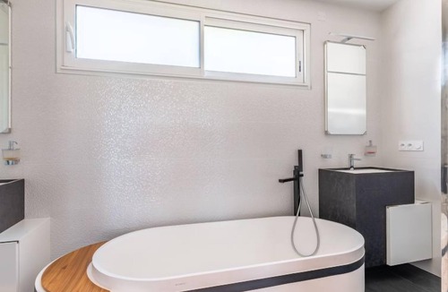 Saint-Brevin-l'Ocean House | Indigo-Vue Mer et Piscine chauffée by Interhome