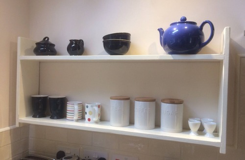 Wyverstone House | Individual barn overlooking open fields, dog friendly with open fire