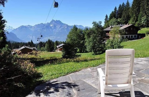 Villars-sur-Ollon Ski Chalet | Individual chalet with exceptional view and ski-to-door departure