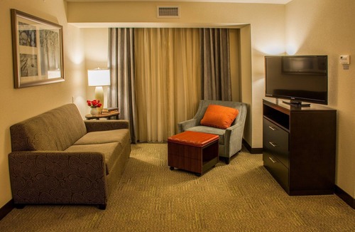 Schererville Condo | Indoor Pool. Free Breakfast. Business Center & Gym.