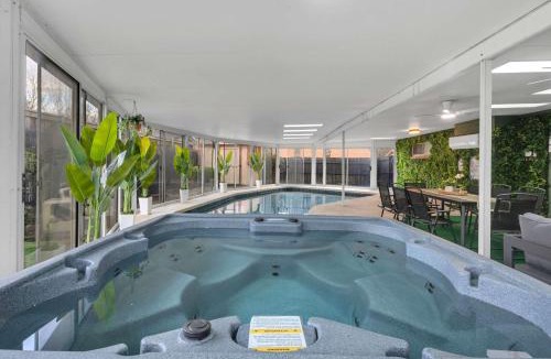 Irving House | Indoor Pool & Hot Tub Near AT&T Stadium
