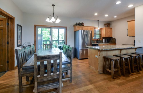 Indian Point House | Indoor Pool - Sleeps 22 - 8 King Beds - Right by SDC - Vanessa's Vacation Homes