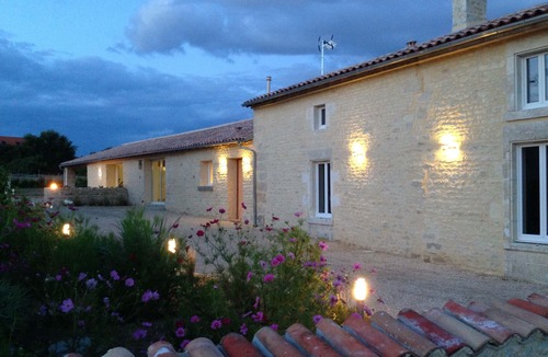 Bouille-Courdault House | Indoor swimming pool