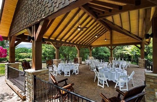 Gatlinburg Hotel | Indoor Swimming Pool, Pets Allowed! Unwind in Gatlinburg's Lap of Comfort!
