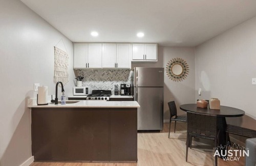 Westfield Apartment | Indulge in Downtown Austin, Apt Near Zilker Park