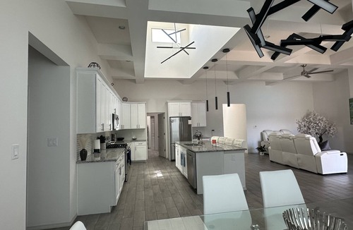 Rio Rancho House | Indulge in Pure Luxury: Poolside Paradise Awaits