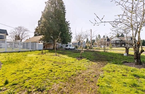 Junction City House | Indulge in the ultimate relaxation at our year-round private pool house.