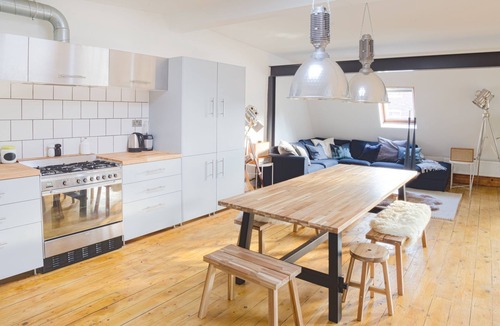 Clapton Apartment | Industrial Chic at The Composer’s Loft in Hackney