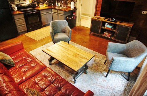 Seminole Heights House | Industrial chic guesthouse