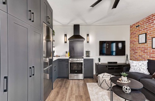 Collingwood Condo | Industrial Loft-Style Suite Downtown Collingwood