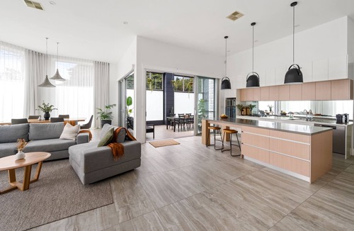 Newcastle West House | Industrial Luxe - Cooks Hill - Walk Everywhere