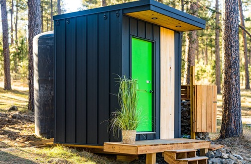 Custer Cabin | Industrial micro cabin in the forest