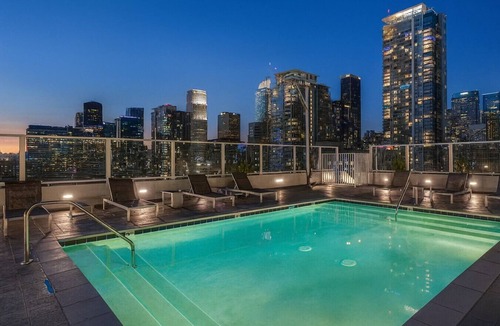 Historic Core Apartment | Industrial-Style 2BR Condo Downtown LA W/Rooftop