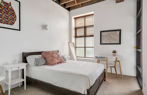 Chippendale Apartment | Industrial Style Apartment with Private Parking