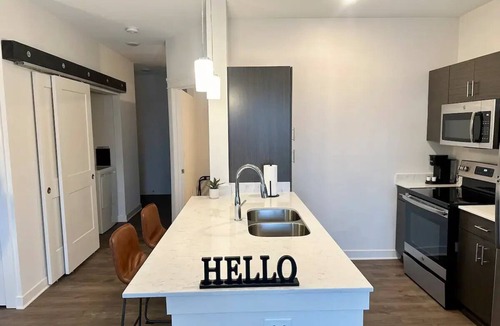 Broad Ripple Apartment | Indy Gem: Modern Flat Steps from Monon Trail