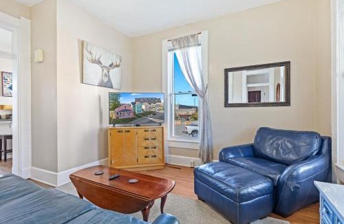 Babe Denny House | Indy Stadium Villas 702